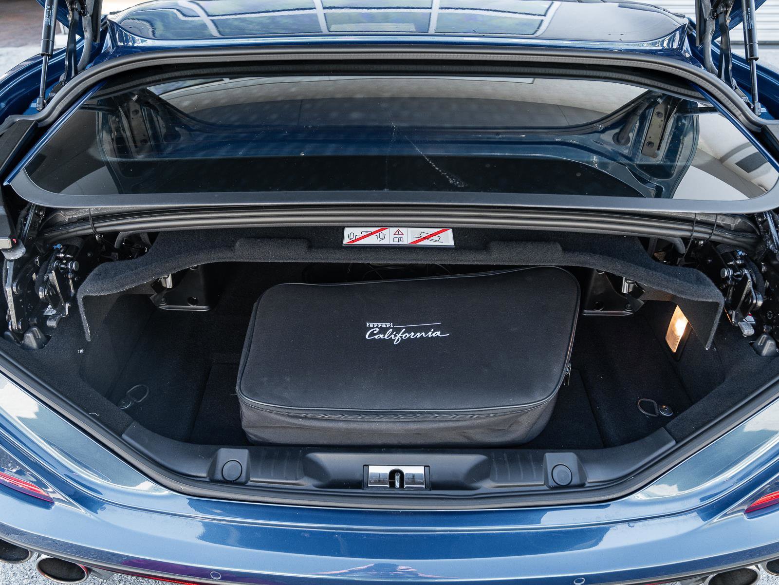 Used 2016 Ferrari California T image 50