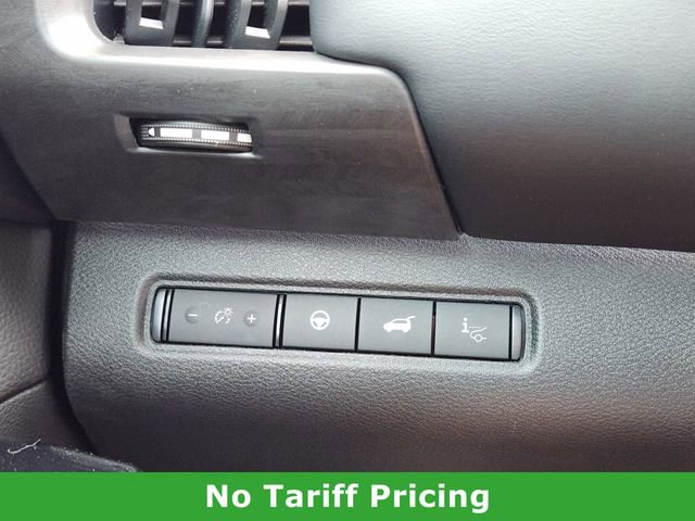 Used 2026 Nissan Pathfinder Platinum FWD image 22