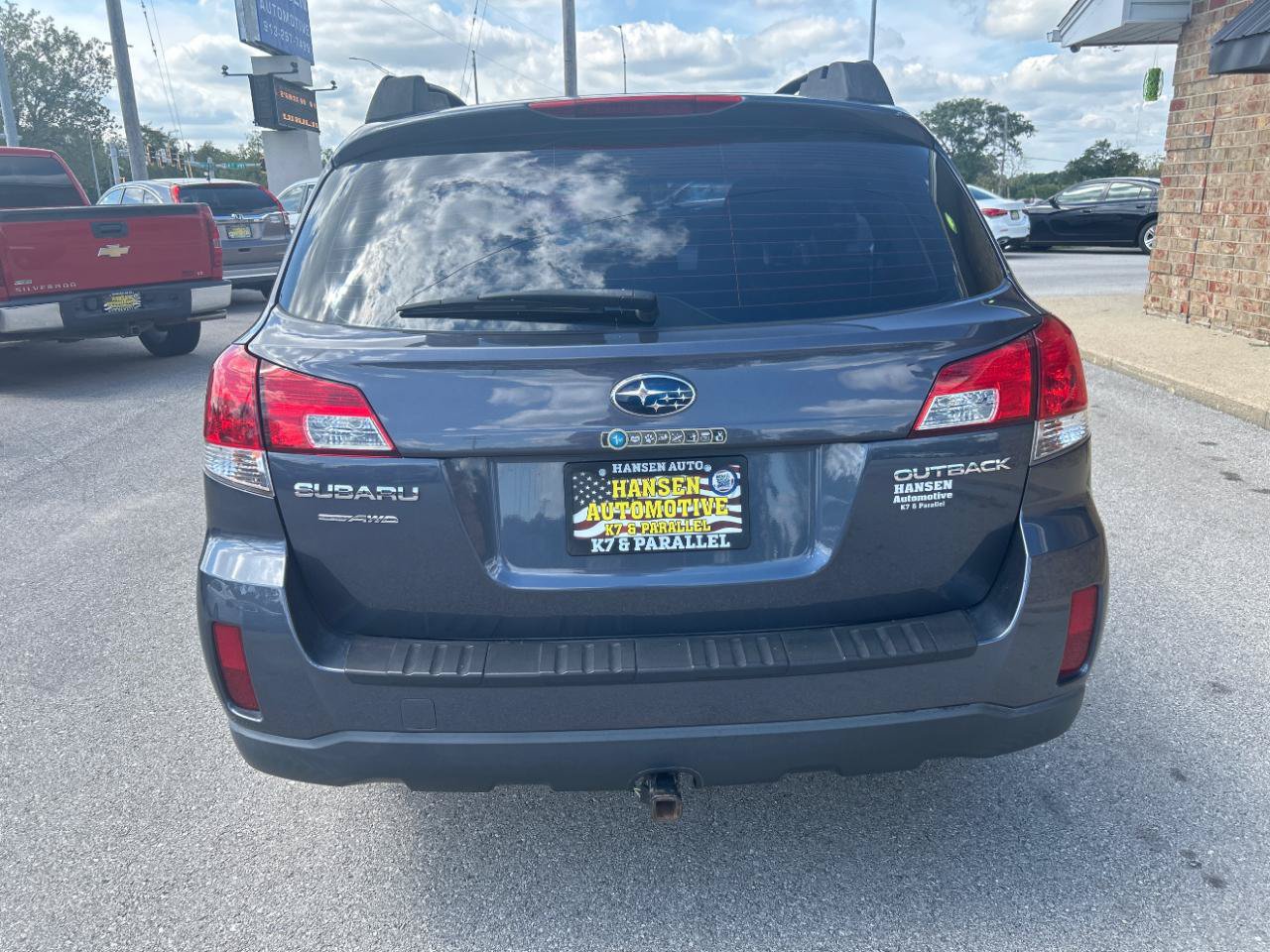 Used 2014 Subaru Outback 2.5i w/ Alloy Wheel Package AWD/4WD image 6