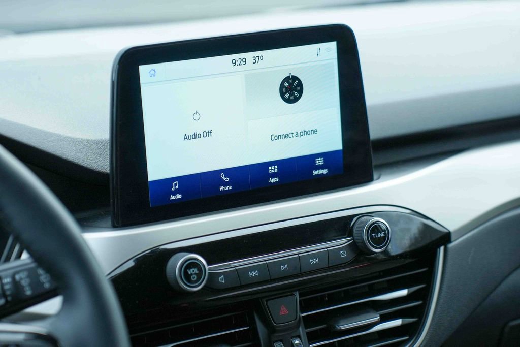 Certified 2022 Ford Escape SE w/ SE Sport Appearance Package image 23