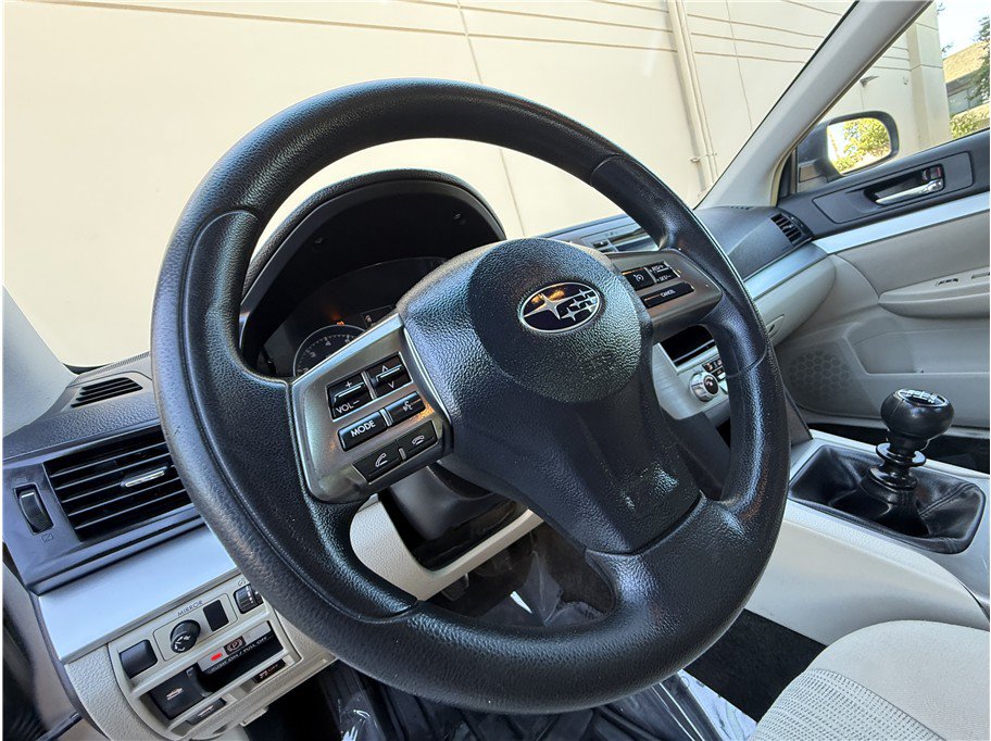 Used 2014 Subaru Legacy 2.5i w/ Popular Package #2 AWD/4WD image 8