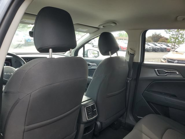 Certified 2023 Kia Sportage LX AWD/4WD image 9