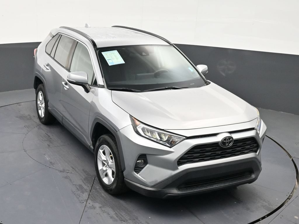 Used 2021 Toyota RAV4 XLE FWD image 18
