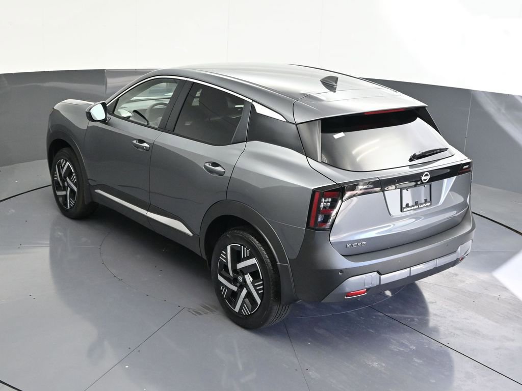 Used 2025 Nissan Kicks SV image 22