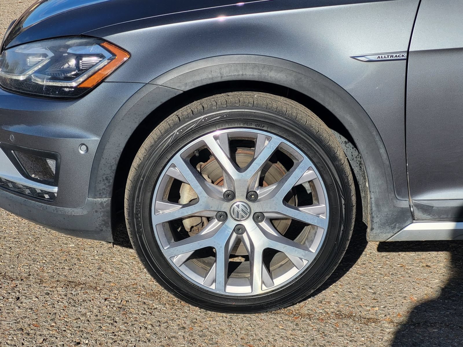 Used 2018 Volkswagen Golf Alltrack SEL AWD/4WD image 30