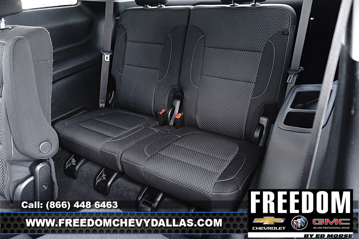 Used 2023 GMC Acadia SLE image 11