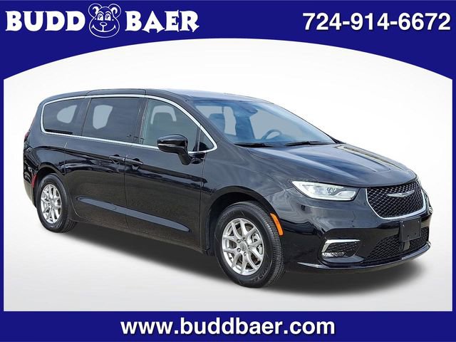 Used 2025 Chrysler Pacifica Select image 1