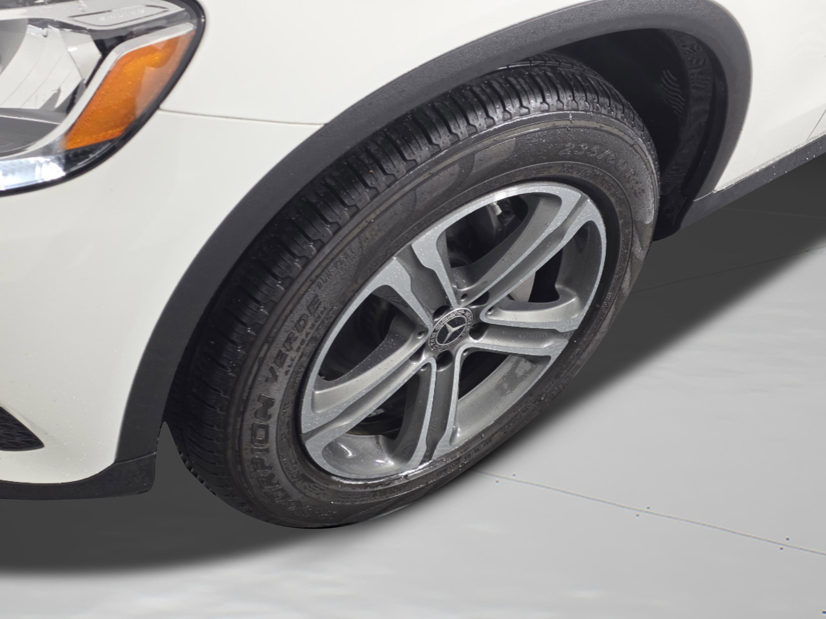 Used 2017 Mercedes-Benz GLC 300 image 34