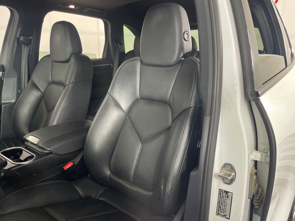 Used 2012 Porsche Cayenne image 23