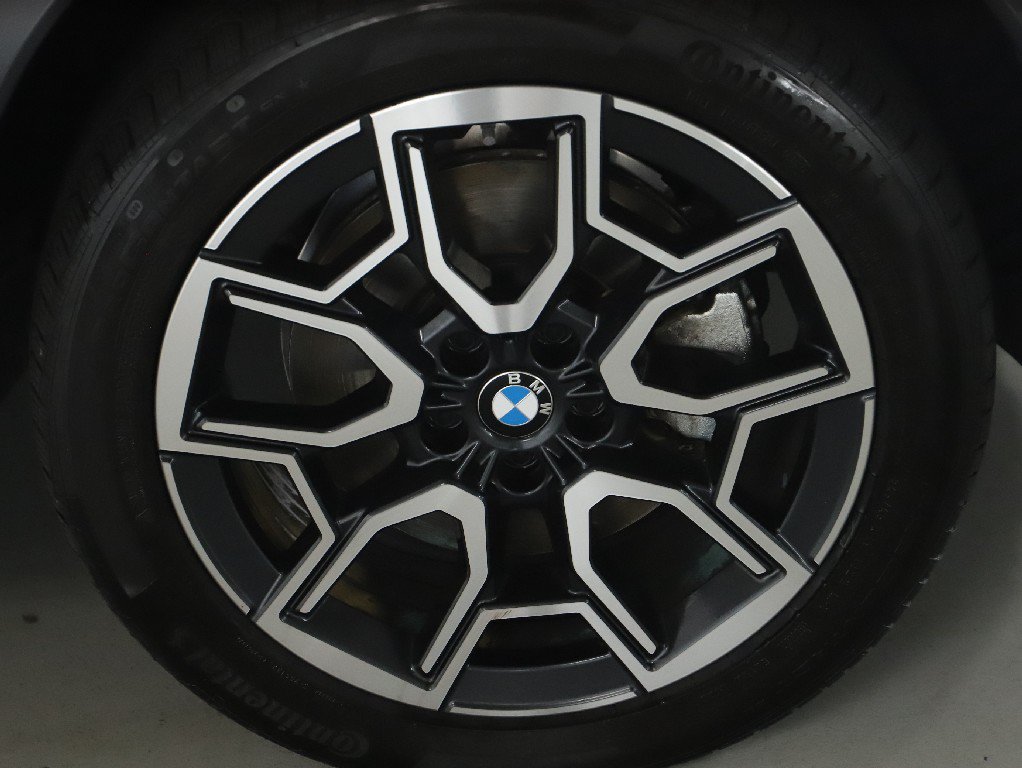 Used 2026 BMW X1 xDrive28i AWD/4WD image 12