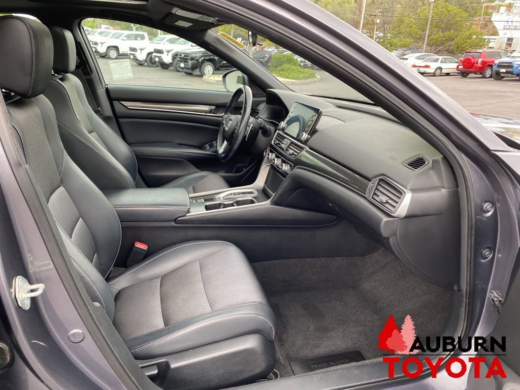 Used 2018 Honda Accord Sport image 12
