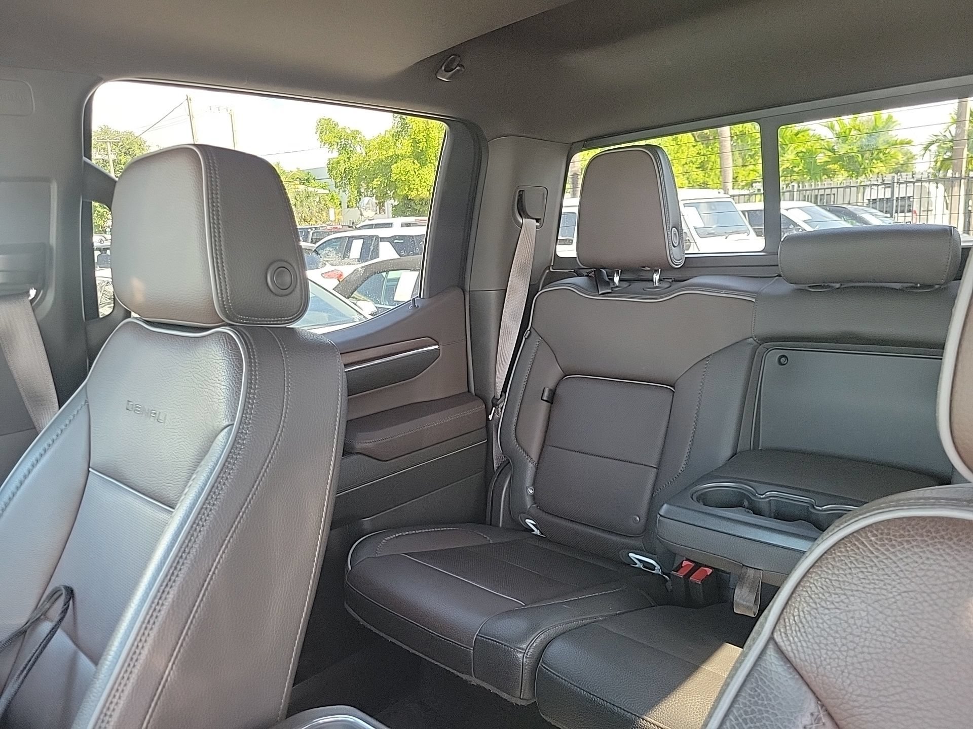 Used 2023 GMC Sierra 1500 Denali w/ Denali Reserve Package AWD/4WD image 22