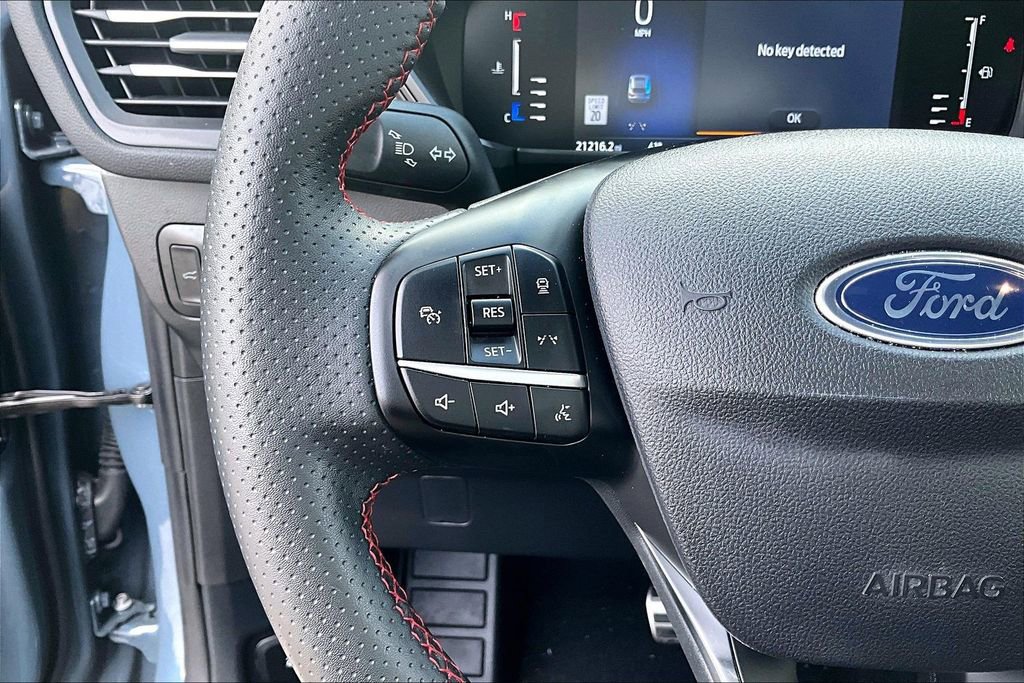 Used 2024 Ford Escape ST-Line w/ Tech Pack #1 FWD image 11