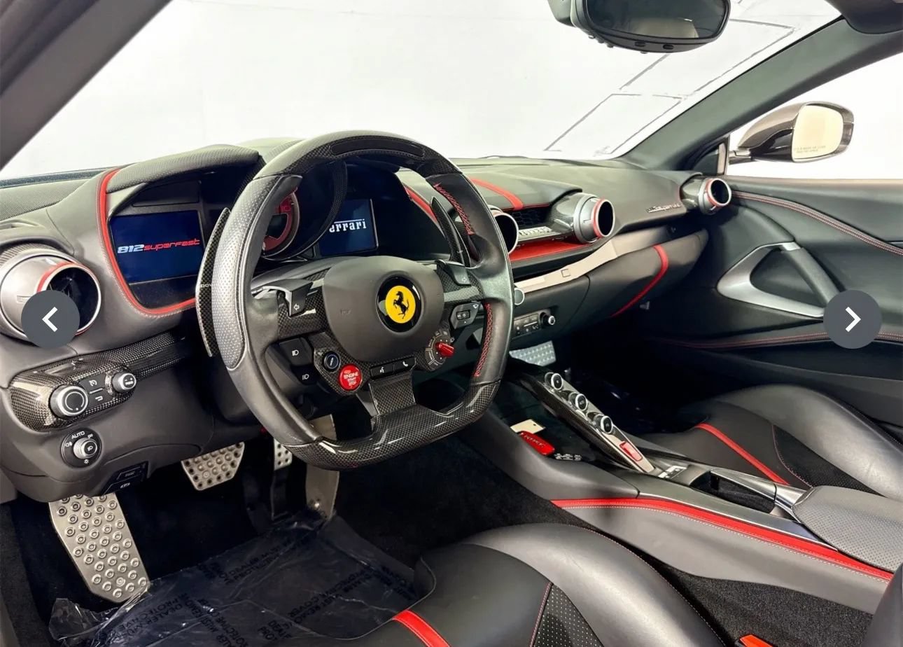 Used 2019 Ferrari 812 Superfast RWD image 11
