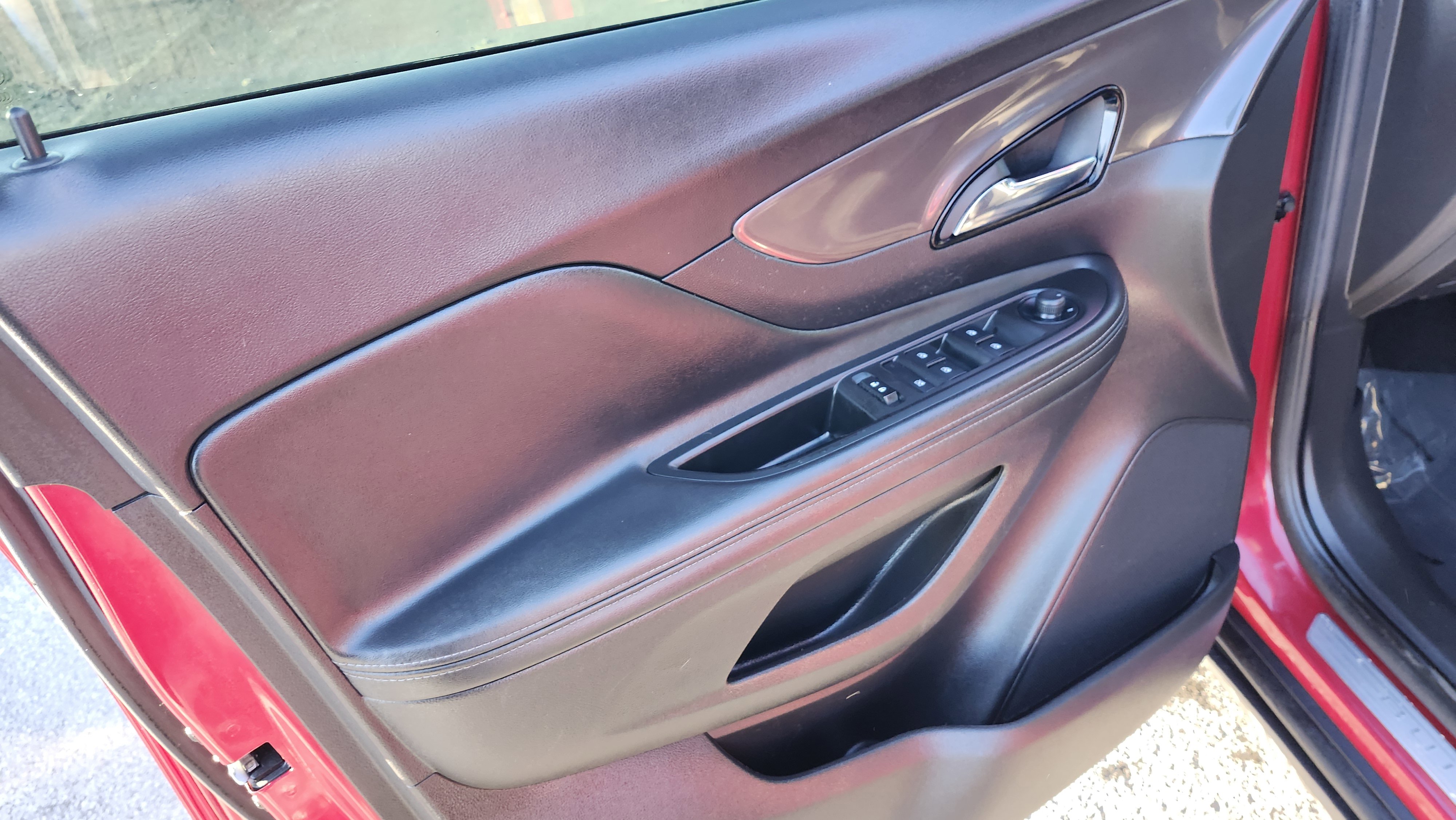 Used 2018 Buick Encore Preferred w/ Experience Buick Package image 23