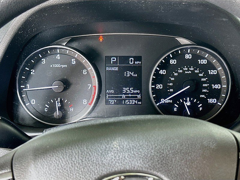 Used 2017 Hyundai Elantra SE FWD image 13