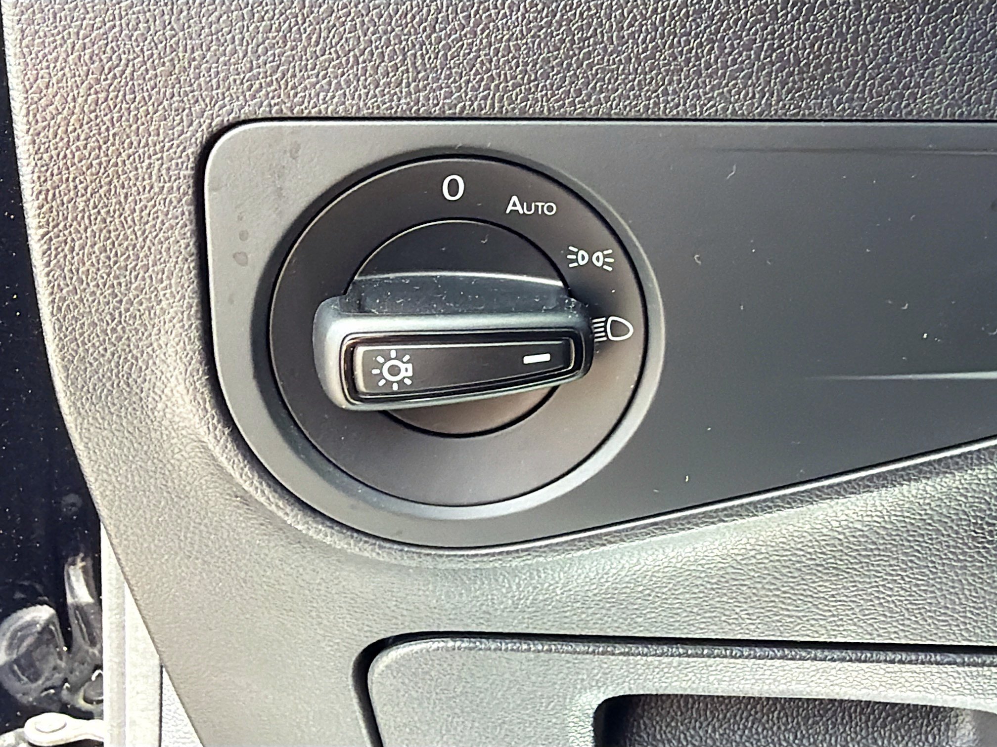 Used 2023 Volkswagen Tiguan S FWD image 33