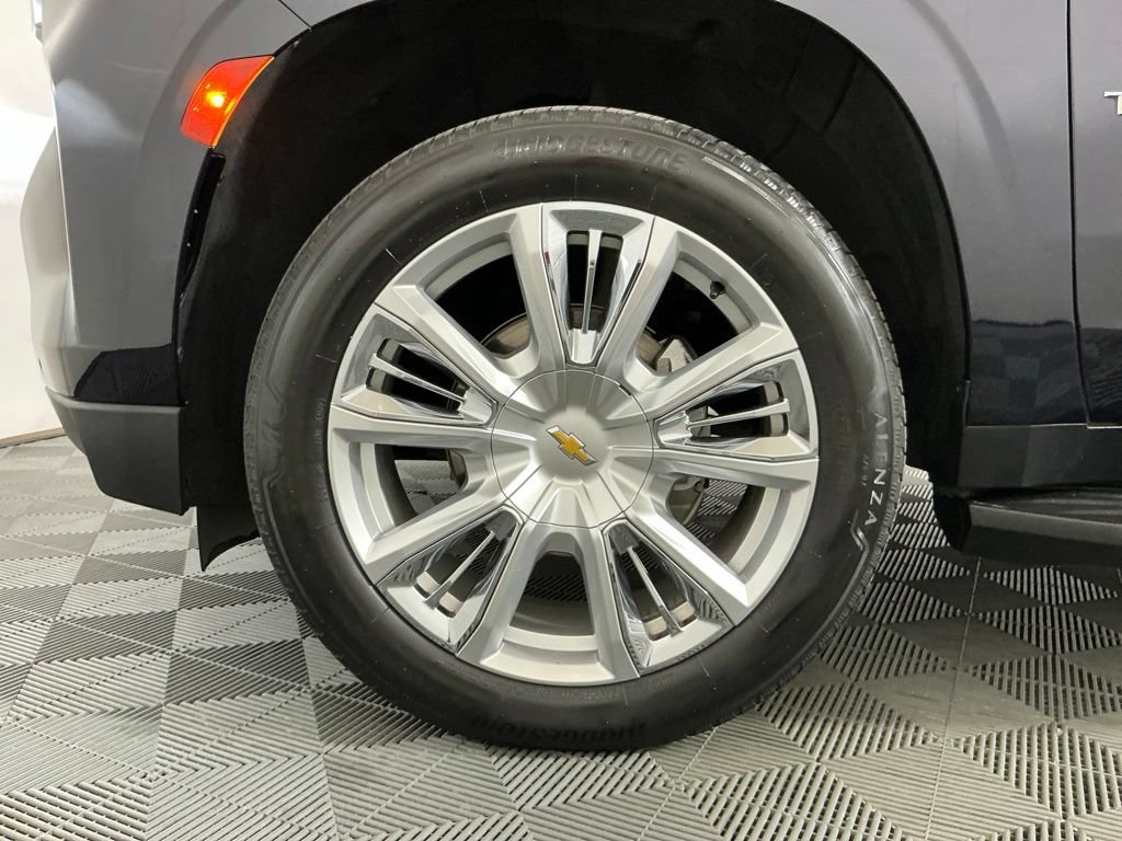 Used 2023 Chevrolet Tahoe High Country RWD image 32