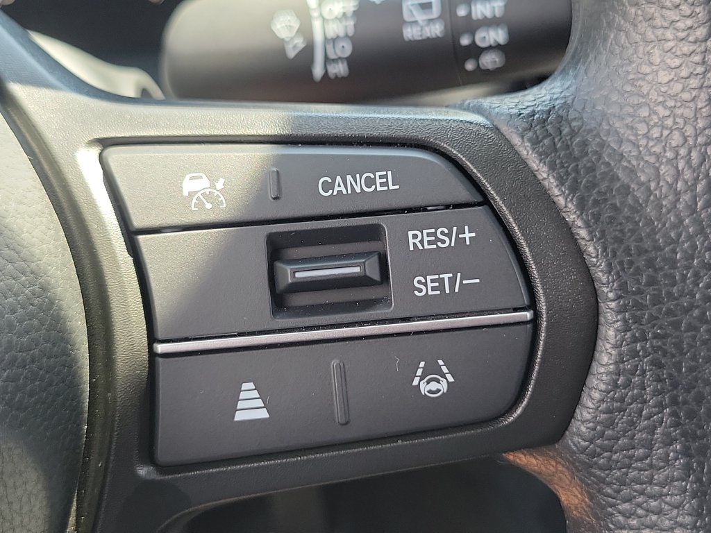 Used 2027 Honda HR-V LX image 25