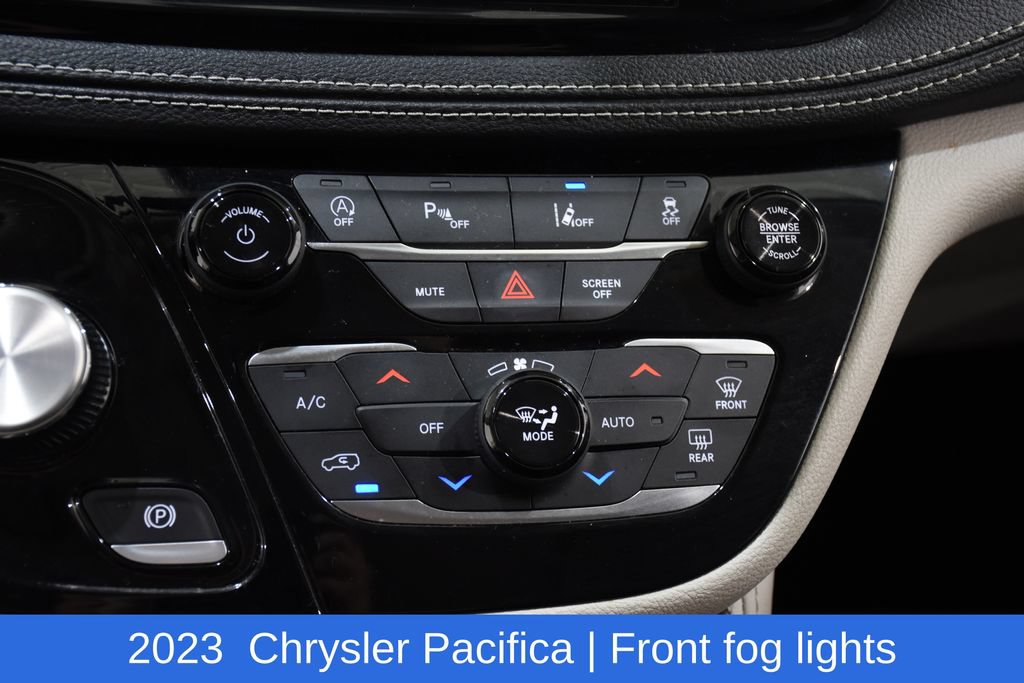 Used 2023 Chrysler Pacifica Limited FWD image 21