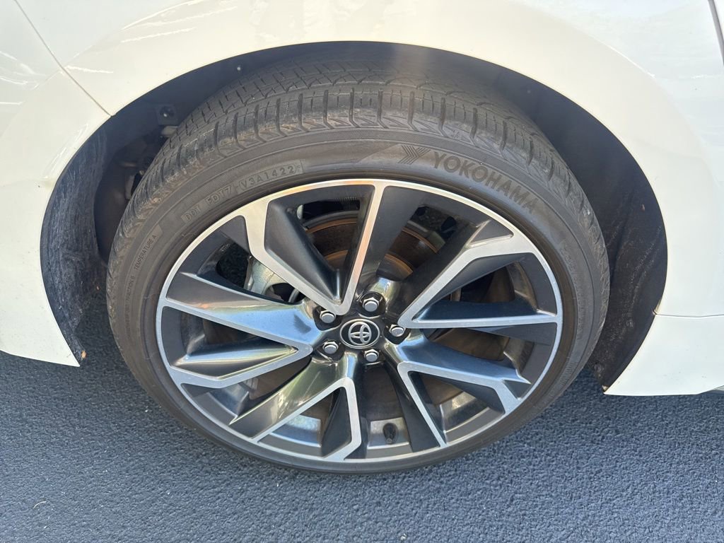 Certified 2022 Toyota Corolla SE w/ SE Premium Package image 17
