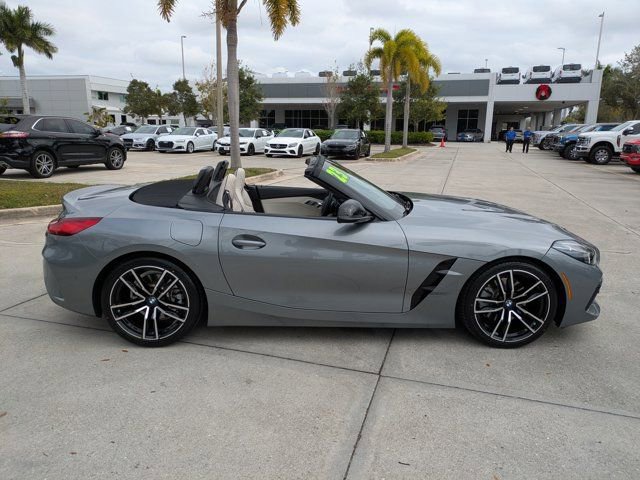 Used 2023 BMW Z4 sDrive30i w/ Premium Package image 4