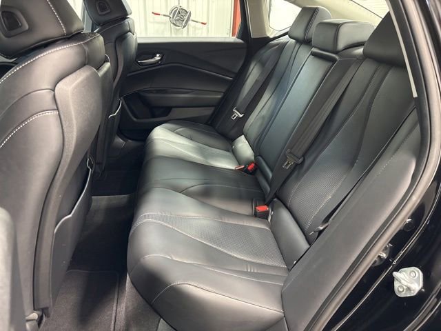 Used 2022 Acura TLX w/ Technology Package FWD image 16