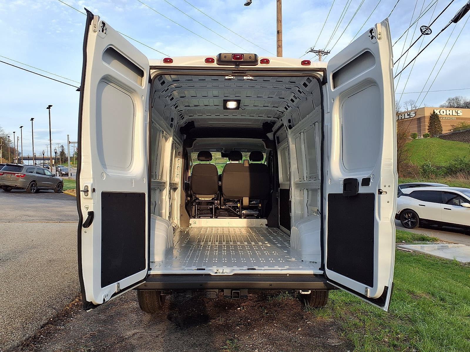 New 2026 RAM ProMaster 2500 w/ Advanced Safety Group FWD image 10