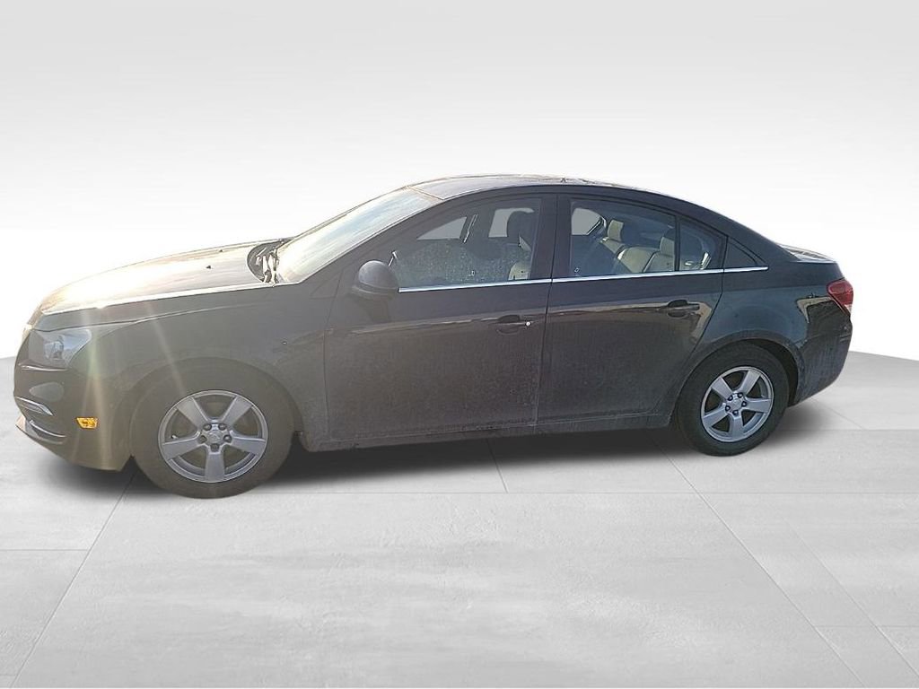 Used 2016 Chevrolet Cruze LT image 8