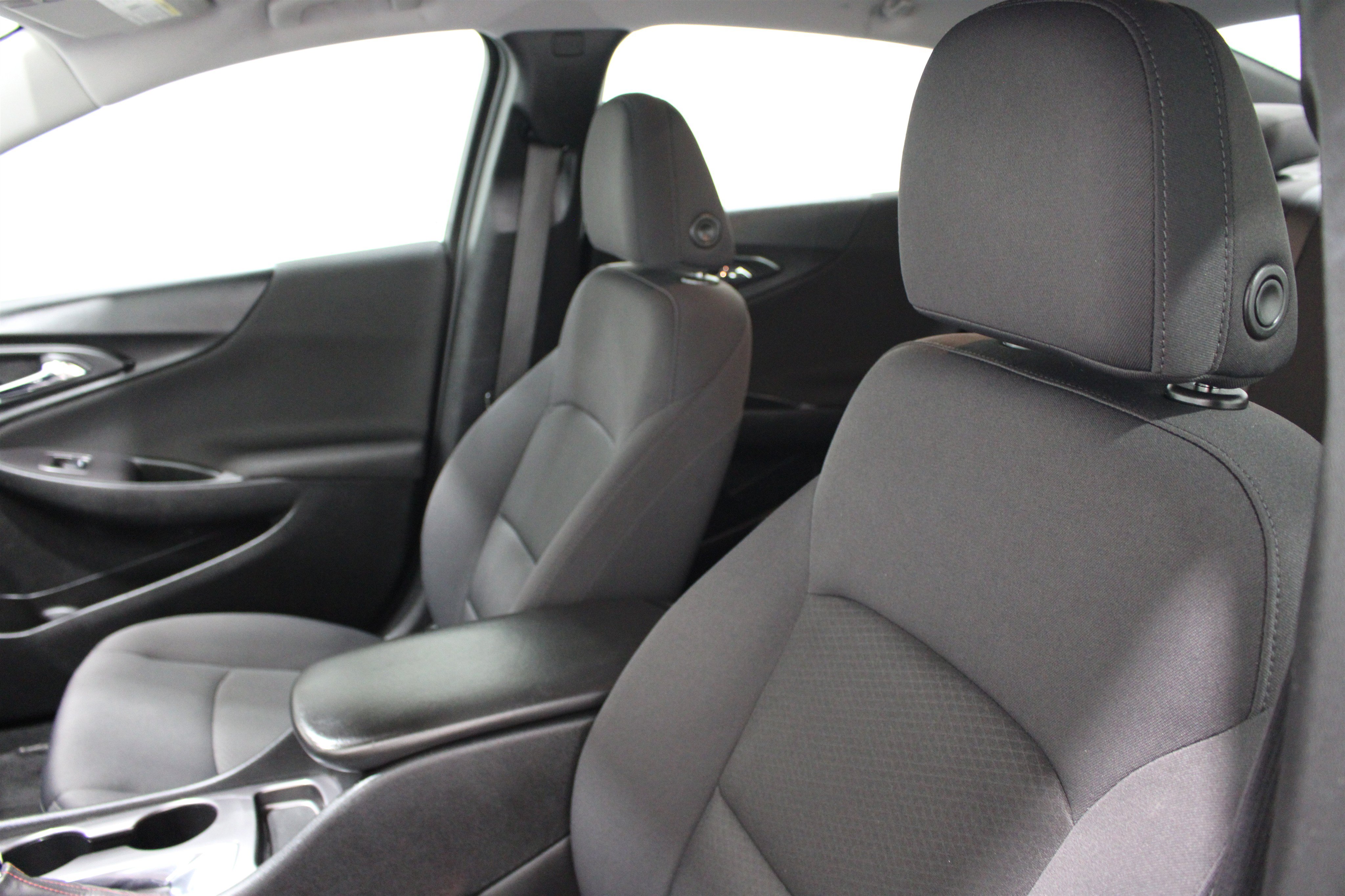 Used 2021 Chevrolet Malibu RS FWD image 4