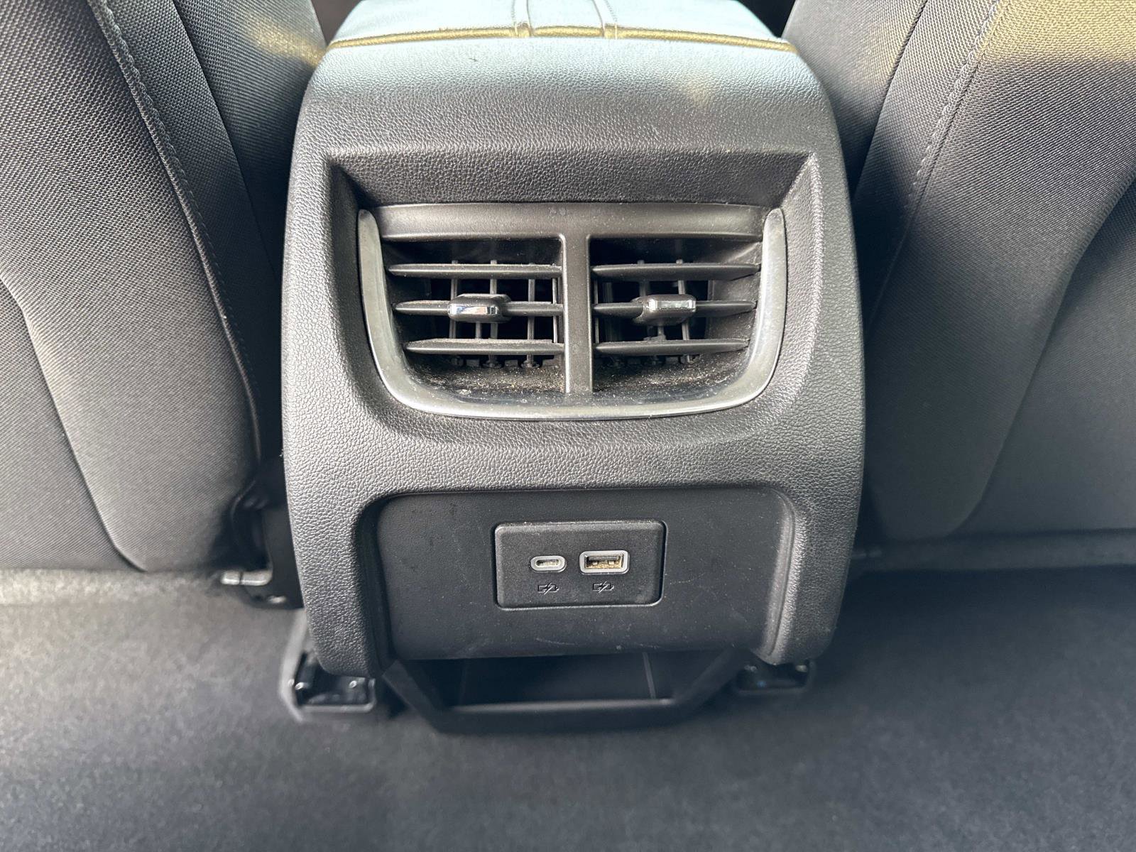 Used 2020 Chevrolet Blazer LT image 29