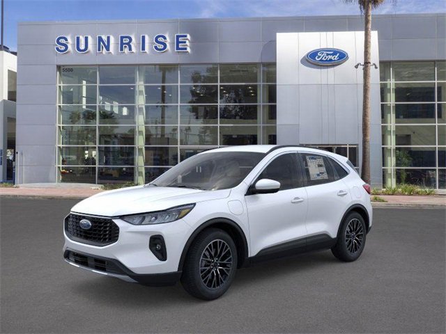 New 2025 Ford Escape SE