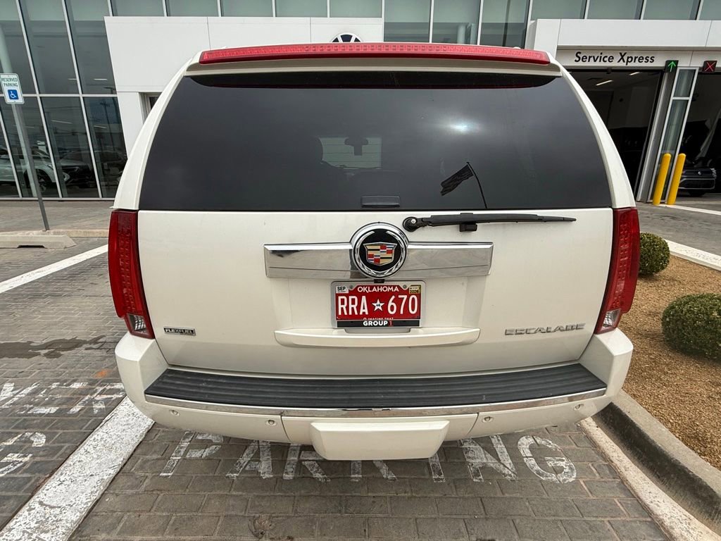 Used 2012 Cadillac Escalade Luxury AWD/4WD image 7