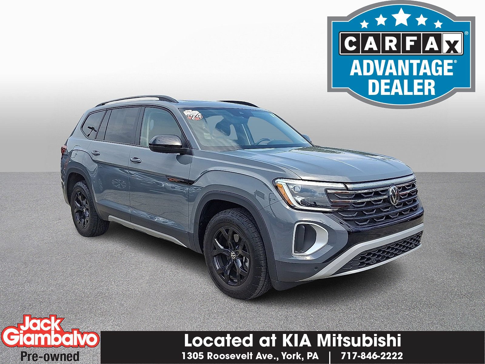 Used 2024 Volkswagen Atlas Peak Edition SE AWD/4WD image 1