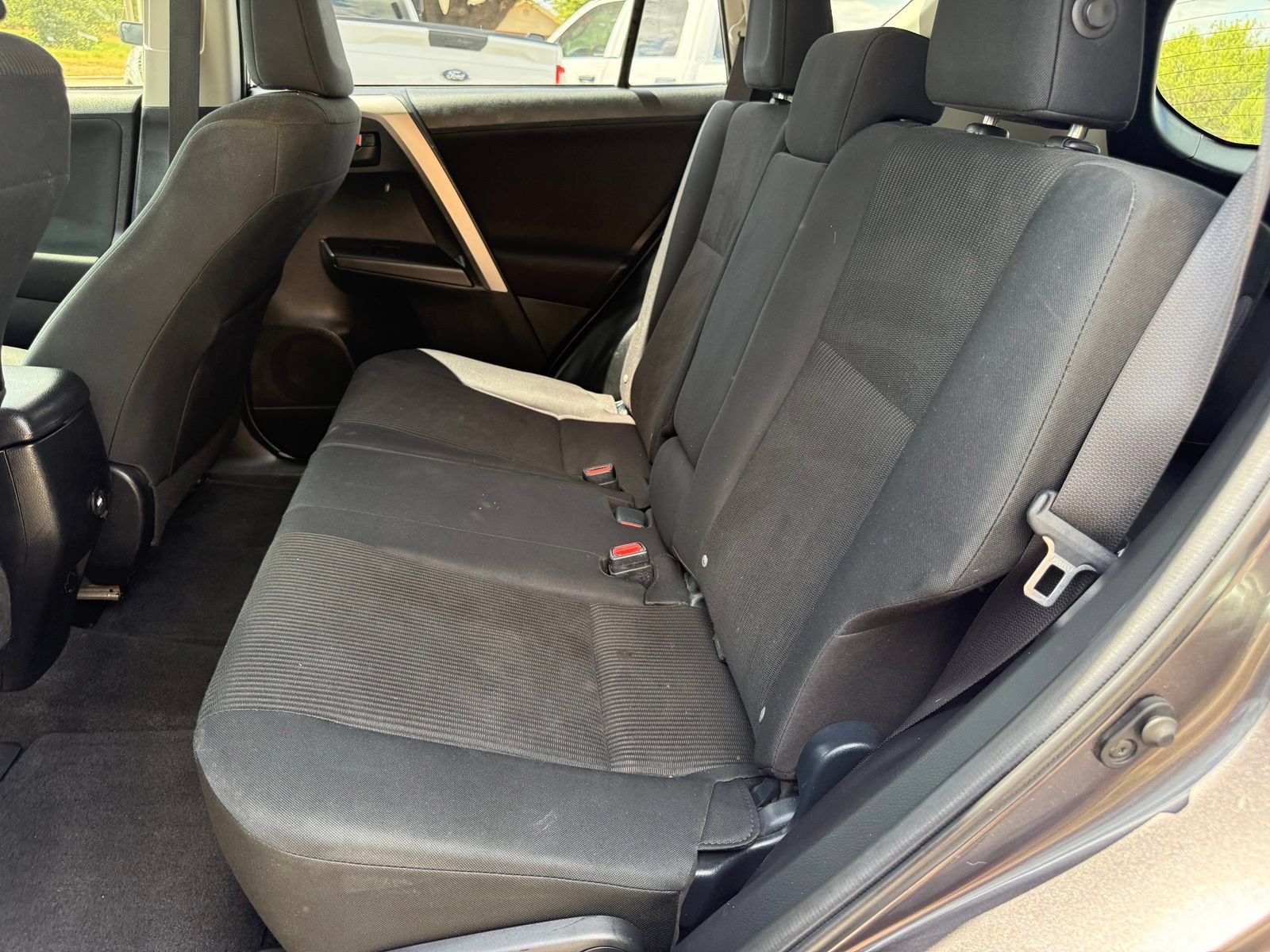 Used 2016 Toyota RAV4 LE FWD image 11