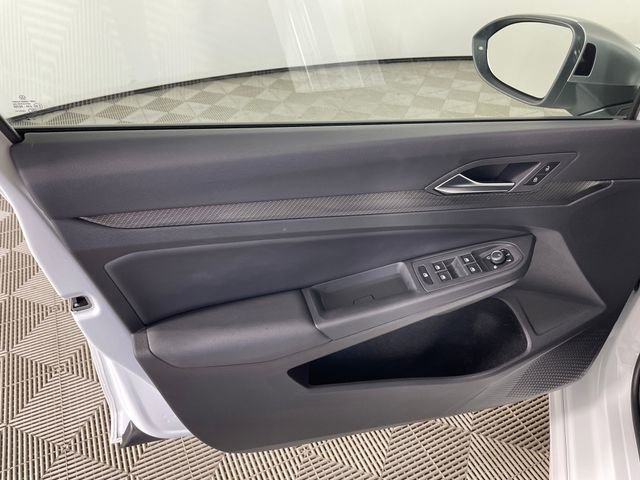 Used 2024 Volkswagen Golf R AWD/4WD image 16