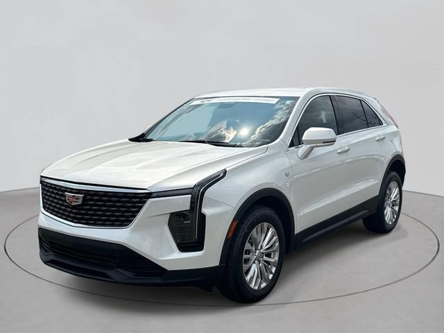 Certified 2024 Cadillac XT4 Luxury w/ Cold Weather Package AWD/4WD image 1