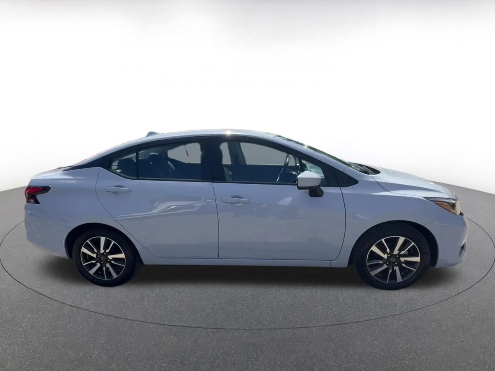 Used 2025 Nissan Versa SV FWD image 16