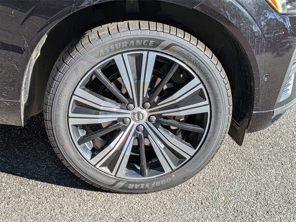 Used 2022 Volvo XC60 B5 Inscription w/ Advanced Package image 12