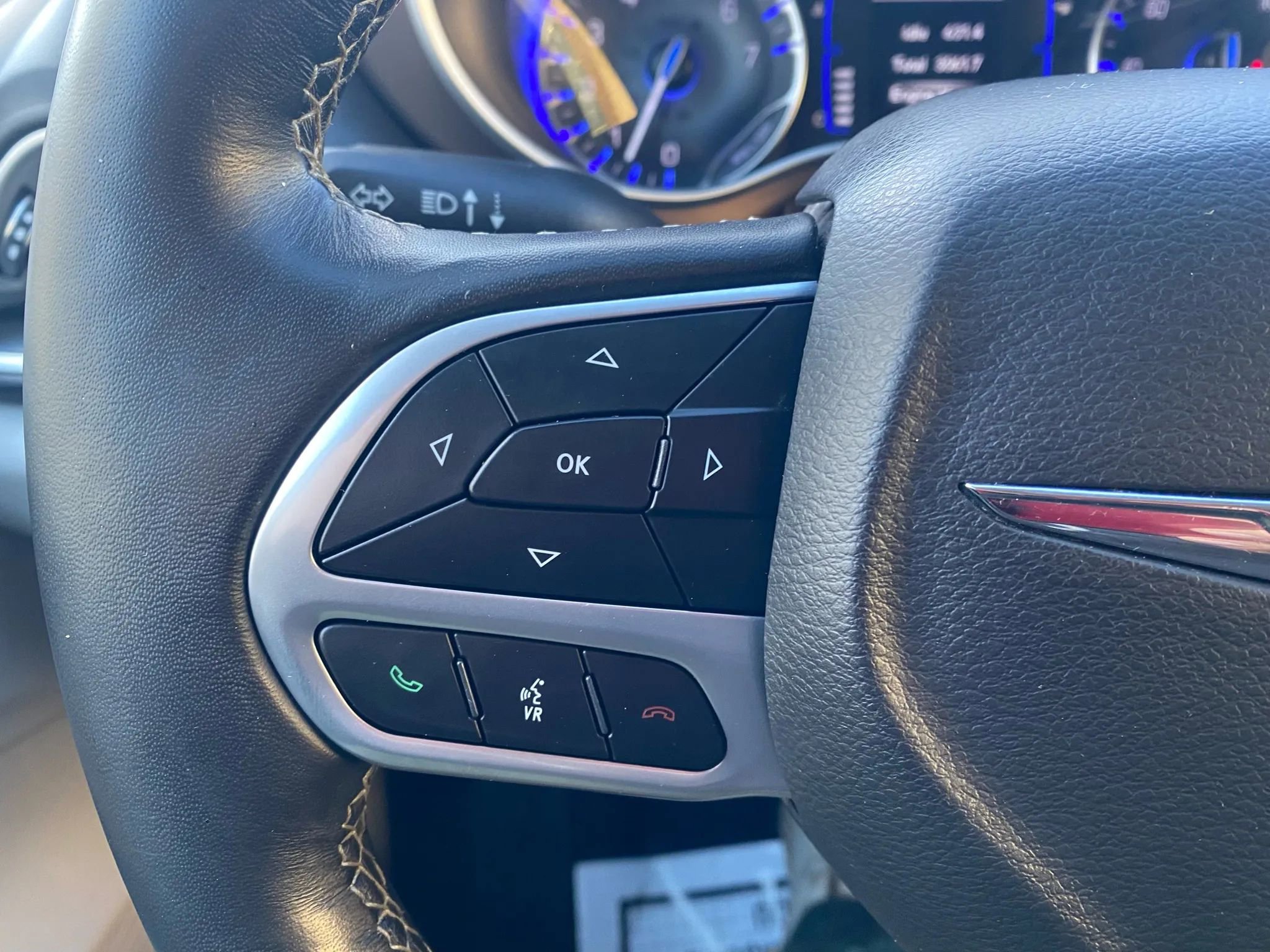 Used 2020 Chrysler Voyager LX w/ Cold Weather Group image 15