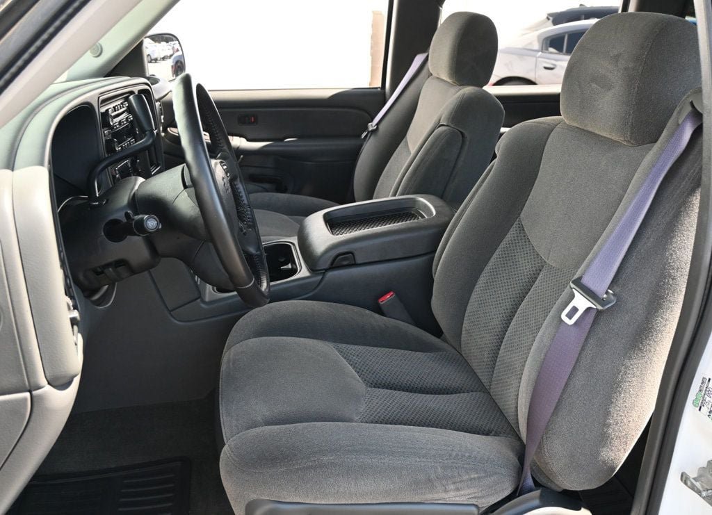 Used 2006 Chevrolet Silverado 1500 LT w/ Onstar Plus Package RWD image 10