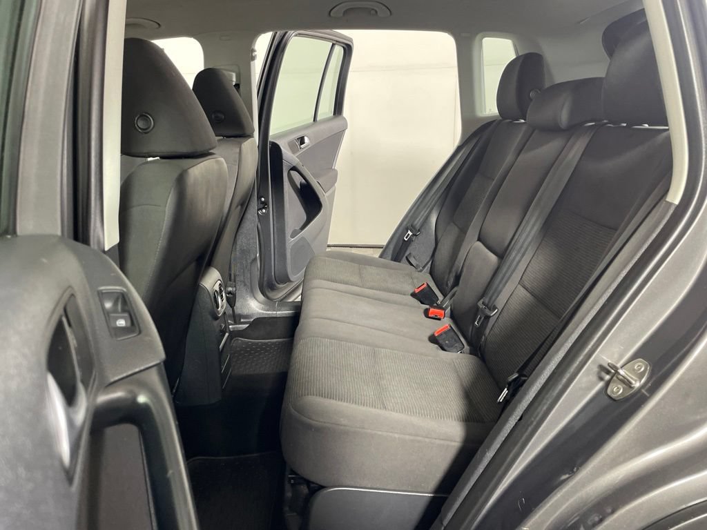 Used 2015 Volkswagen Tiguan S AWD/4WD image 19
