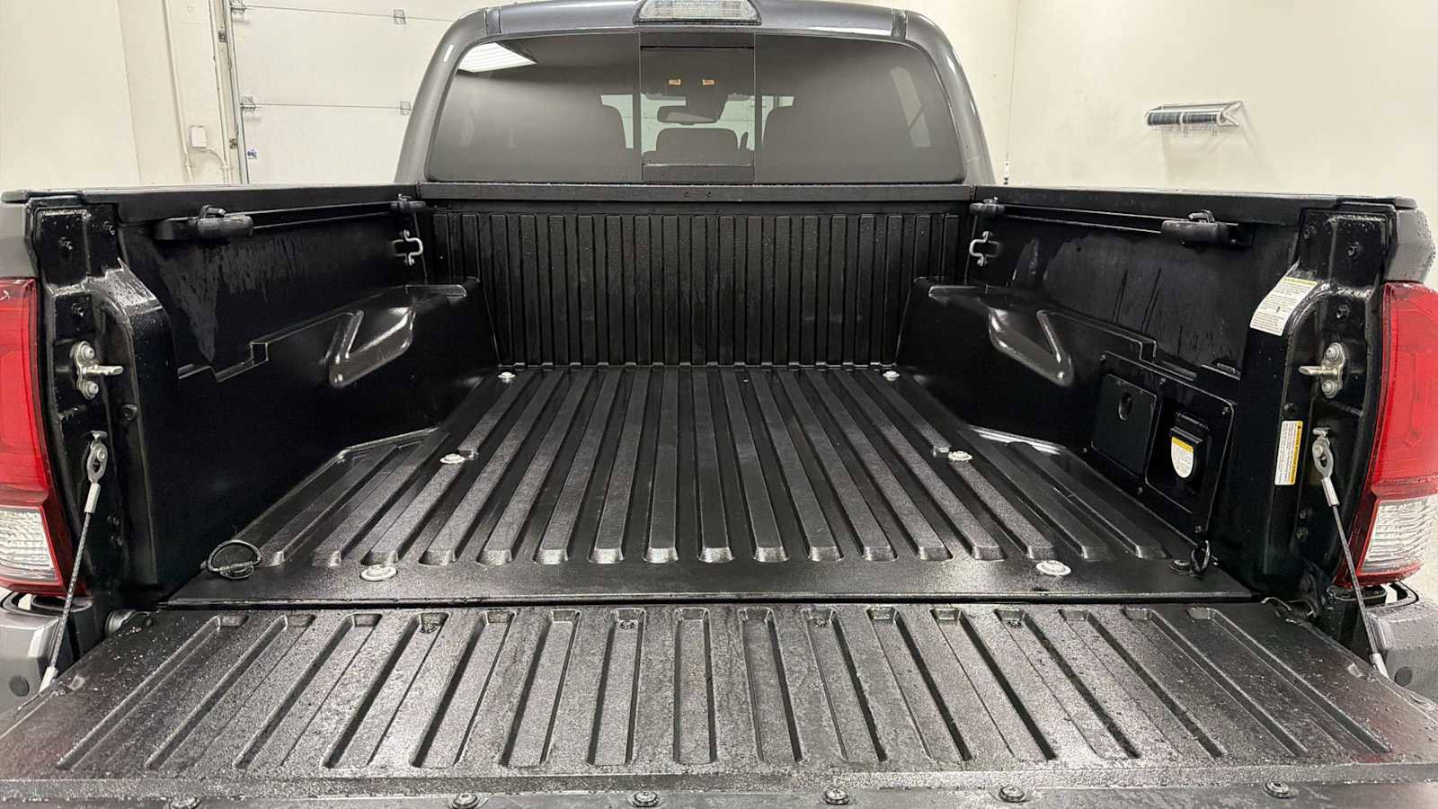 Certified 2019 Toyota Tacoma TRD Off-Road w/ Technology Package image 28