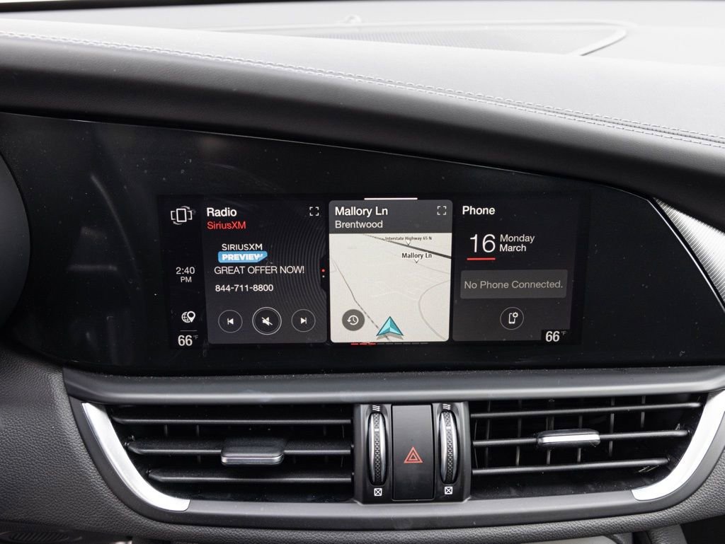 Used 2024 Alfa Romeo Giulia Veloce image 38