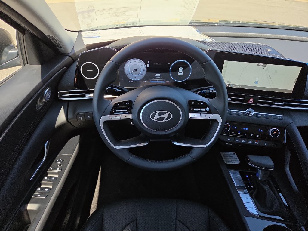 New 2026 Hyundai Elantra Limited FWD image 14