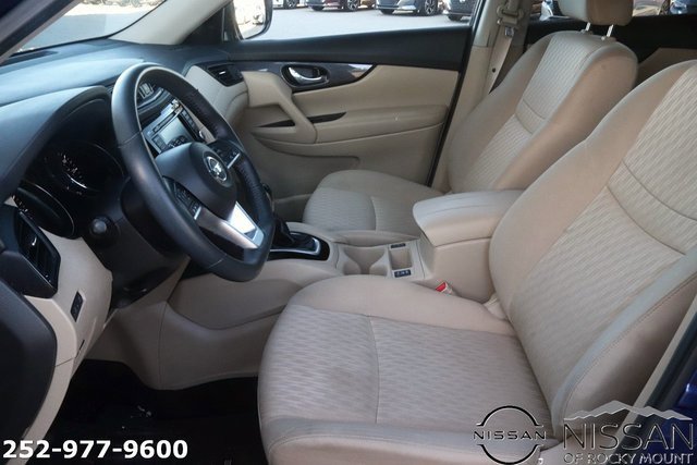 Used 2018 Nissan Rogue SV image 13