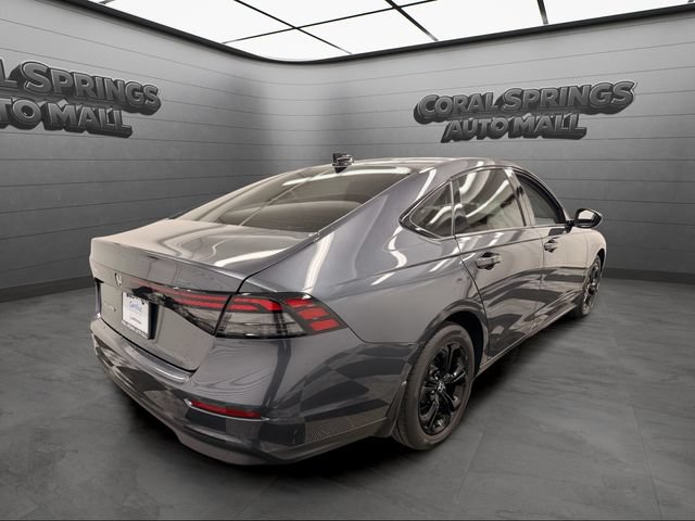 Certified 2025 Honda Accord SE image 5