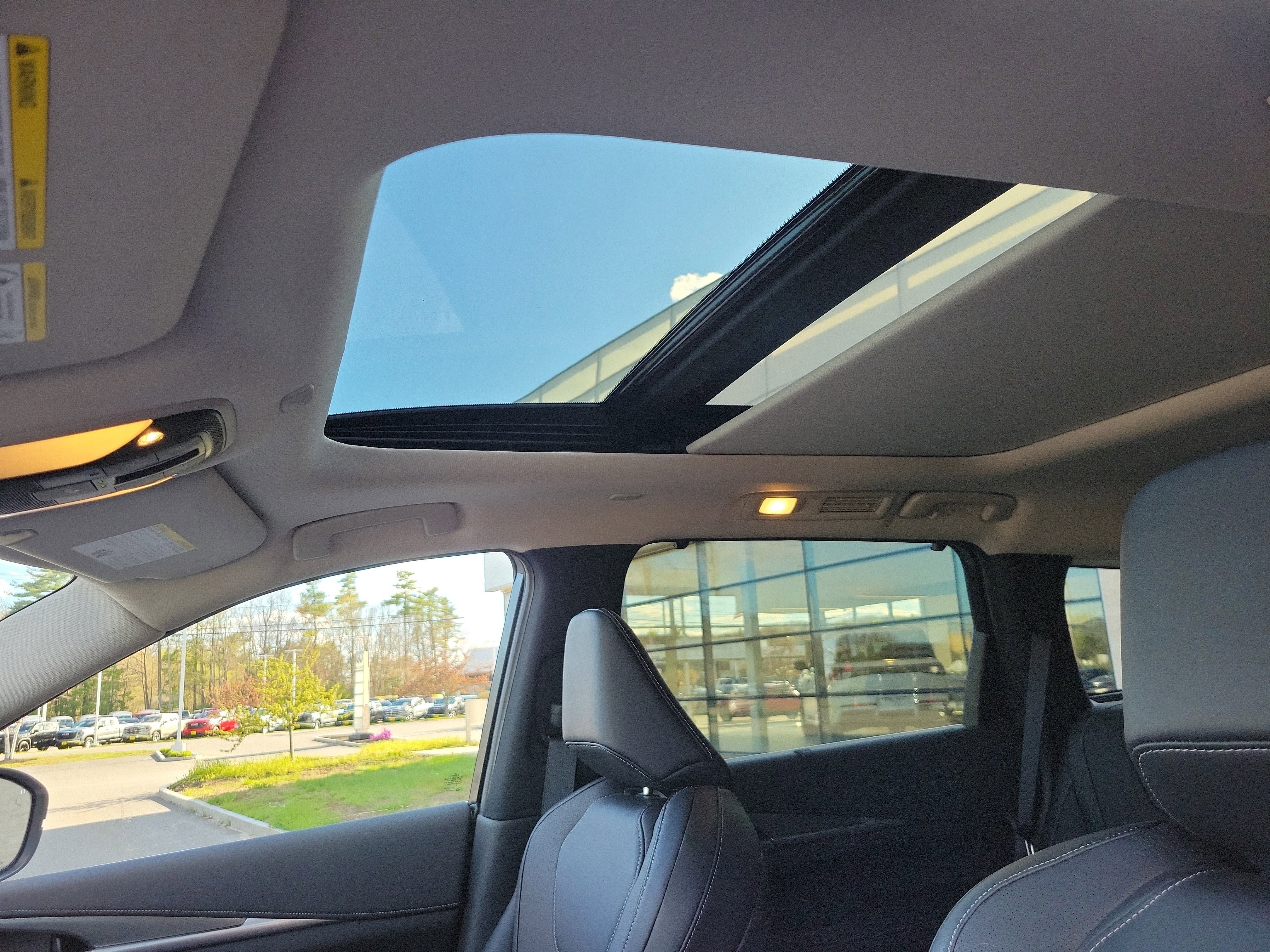 Used 2026 INFINITI QX60 Luxe w/ Cargo Package AWD/4WD image 28