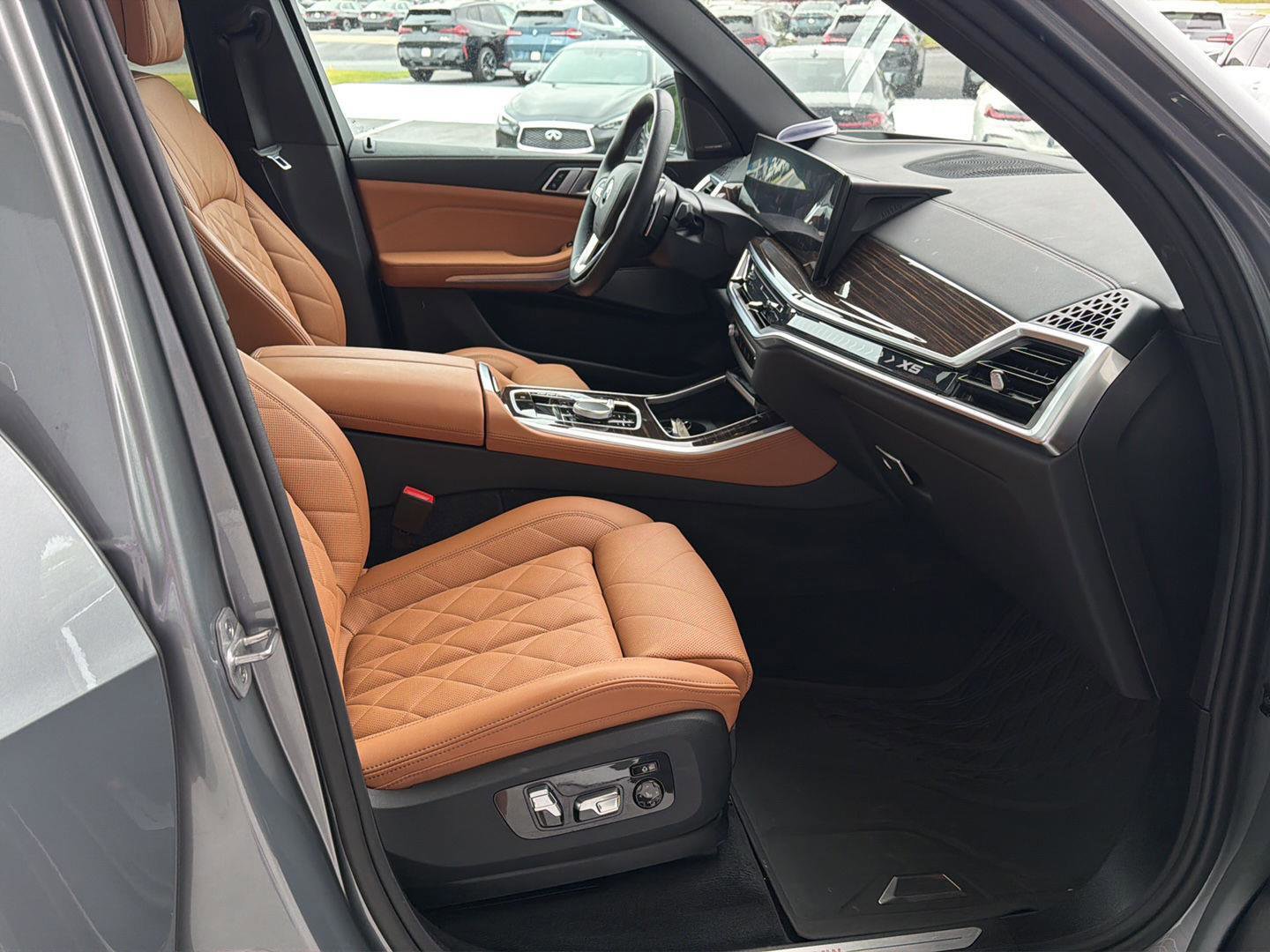 Certified 2024 BMW X5 xDrive40i w/ Premium Package AWD/4WD image 13