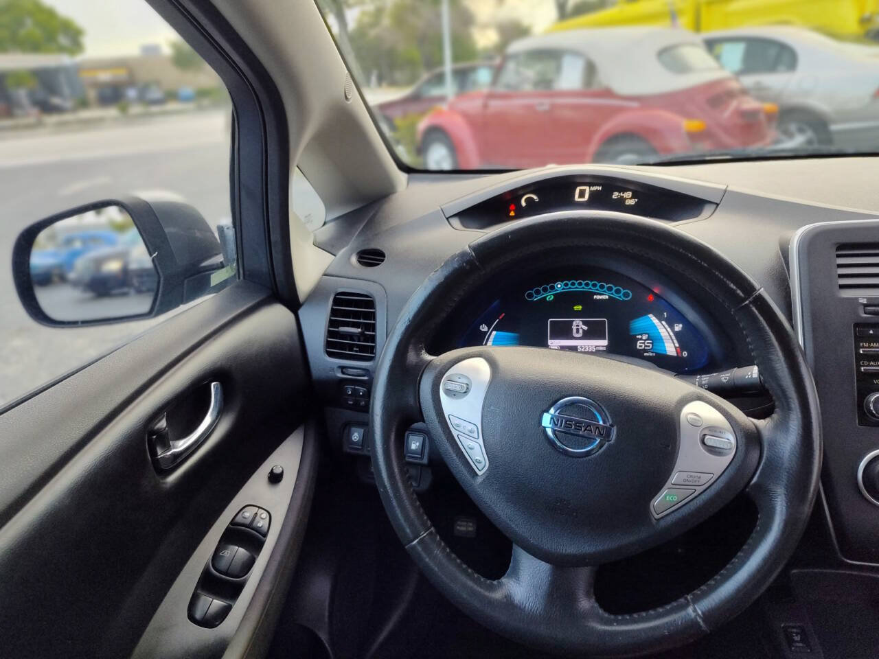 Used 2015 Nissan Leaf S FWD image 11